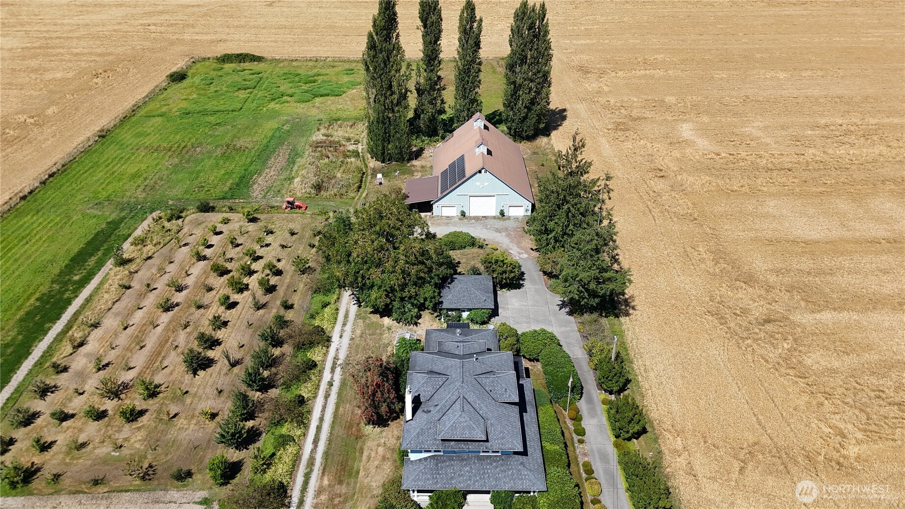 main property photo 39
