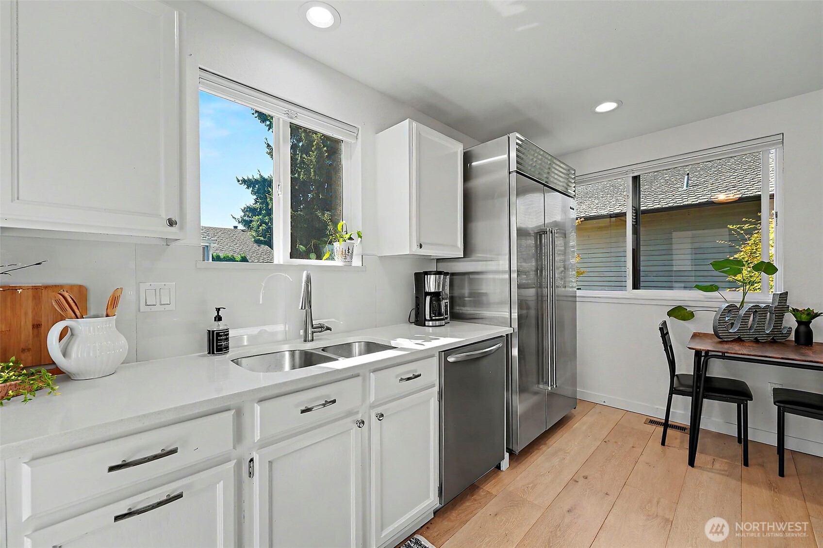 property viewer photo 10