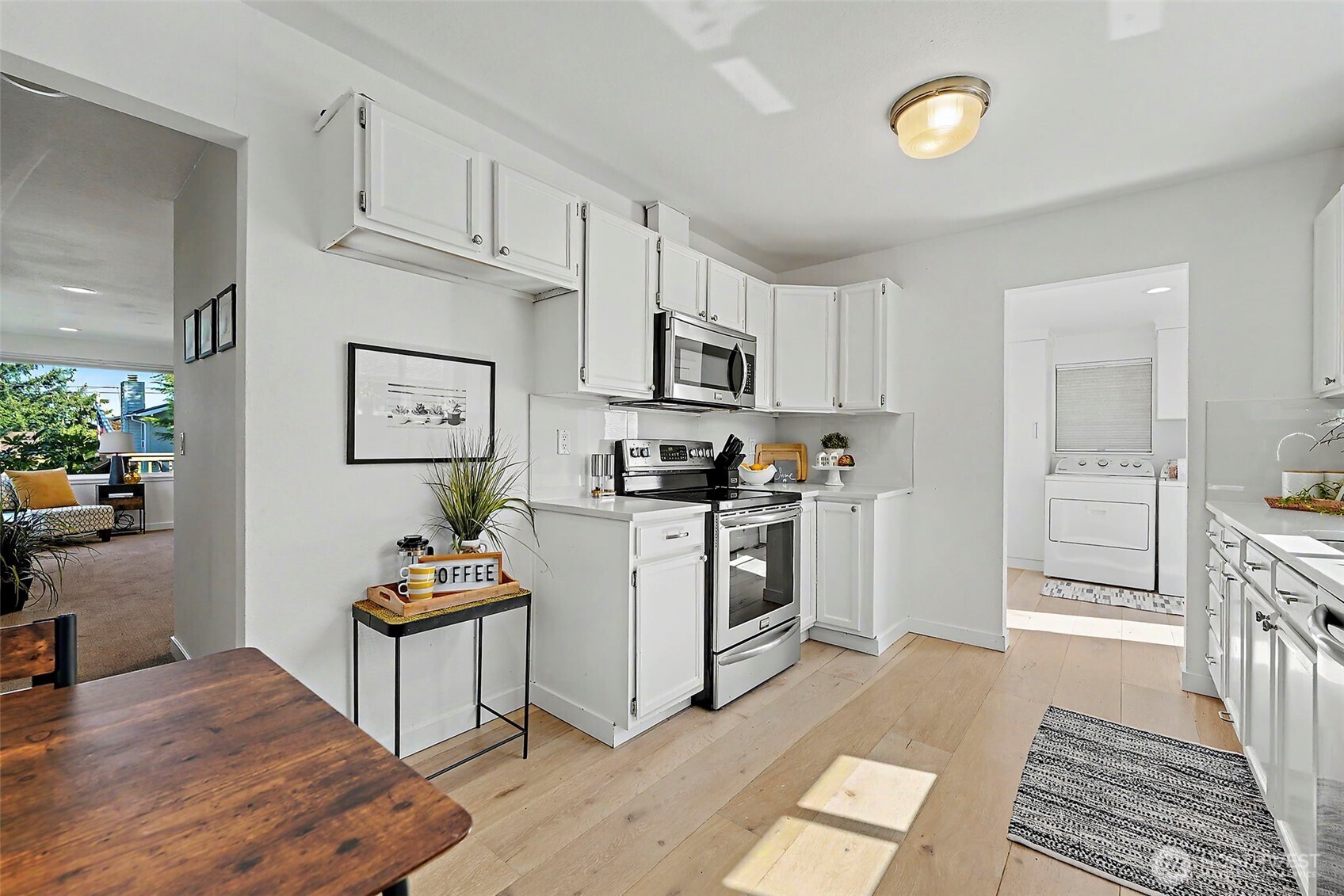property viewer photo 11