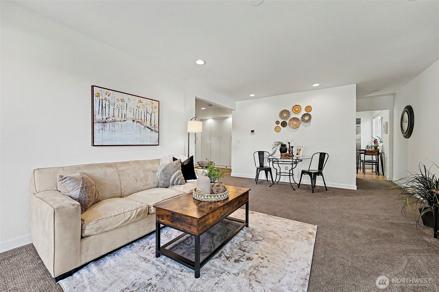 property viewer photo 15