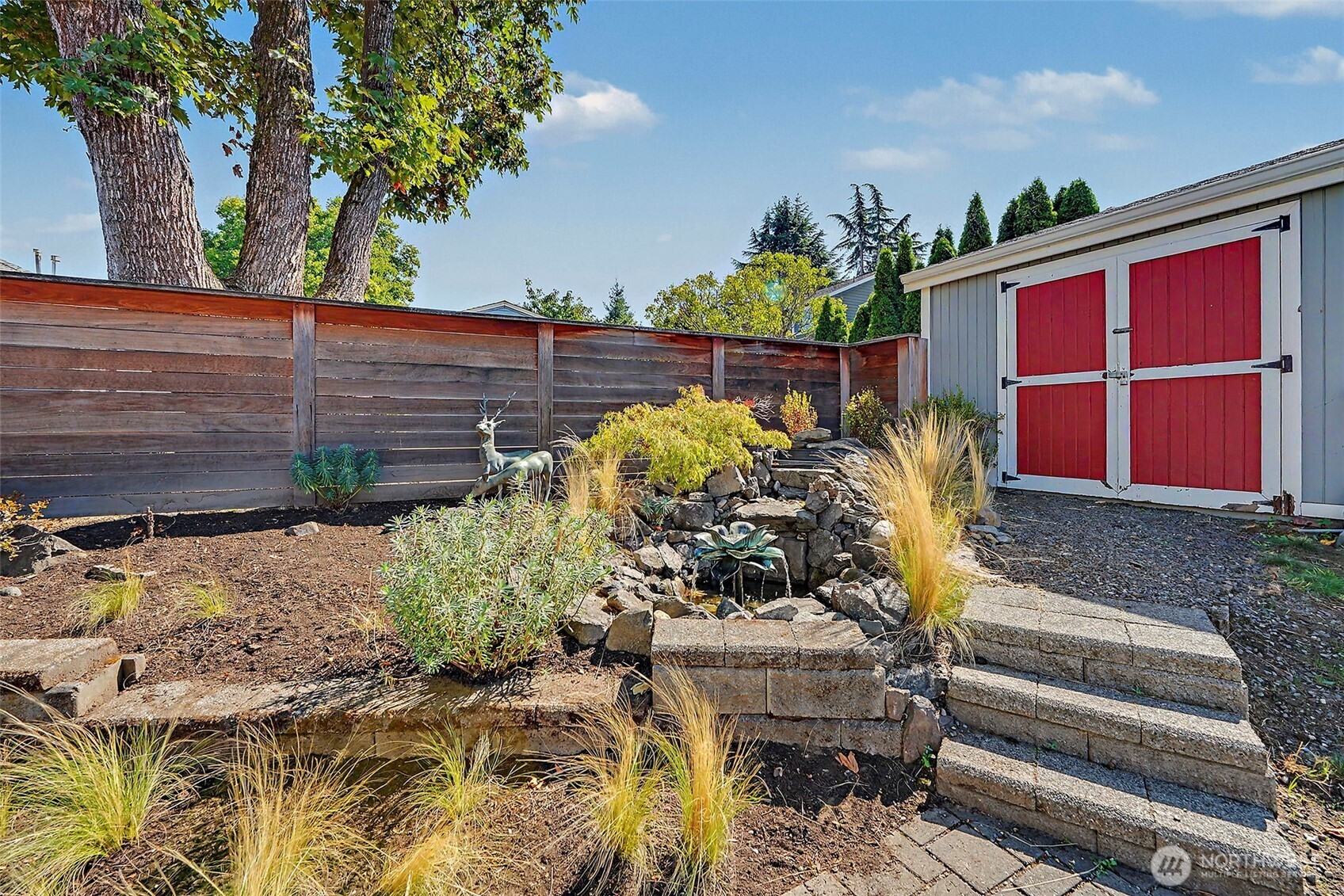 property viewer photo 27
