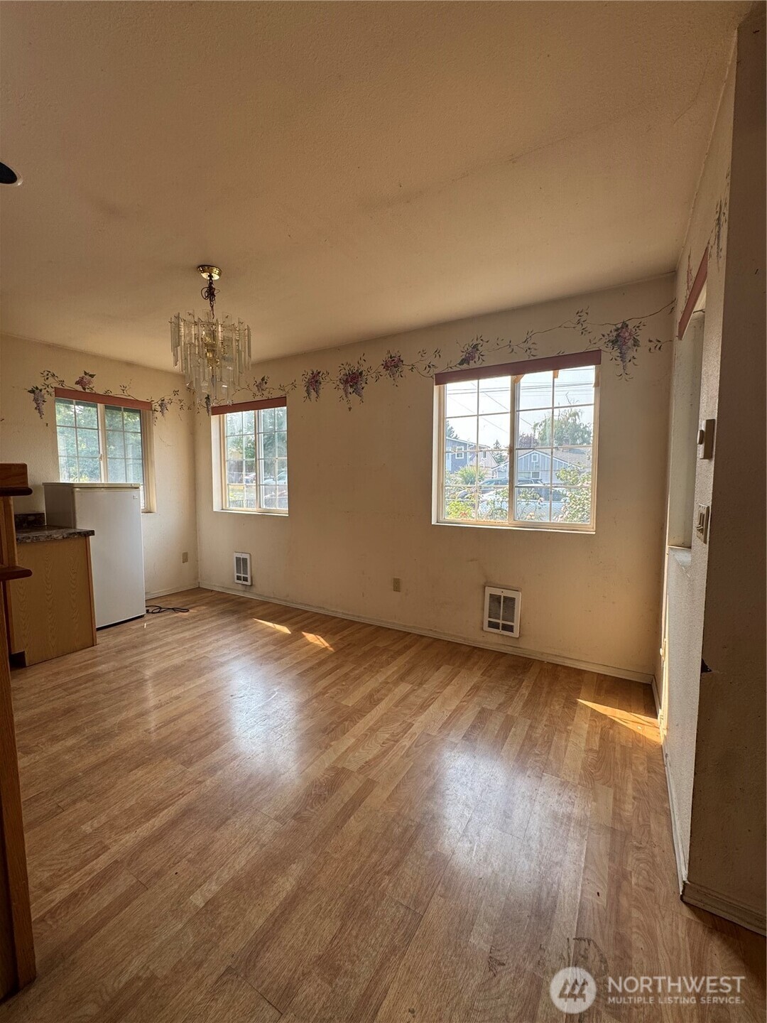 property viewer photo 1
