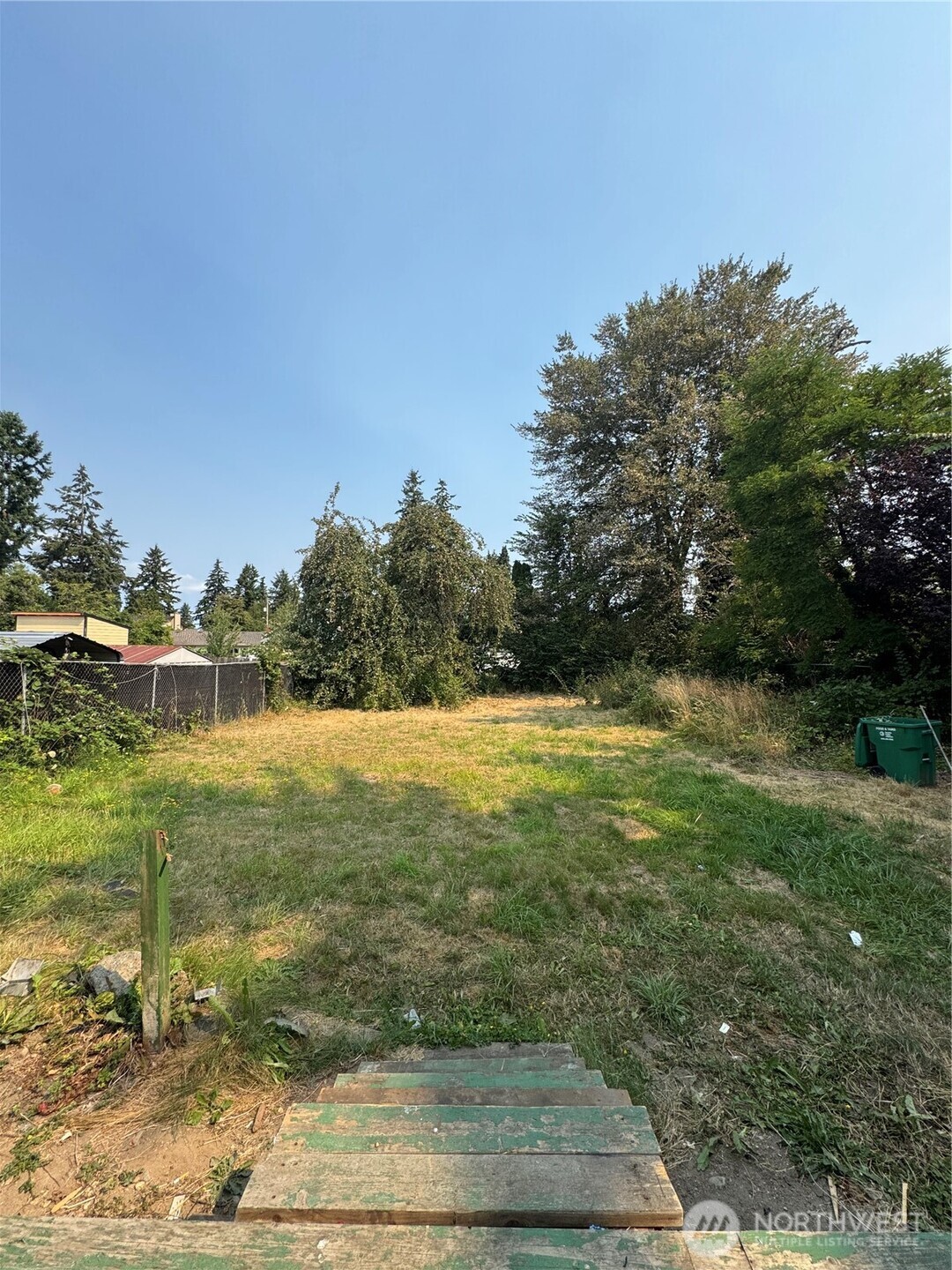 property viewer photo 17
