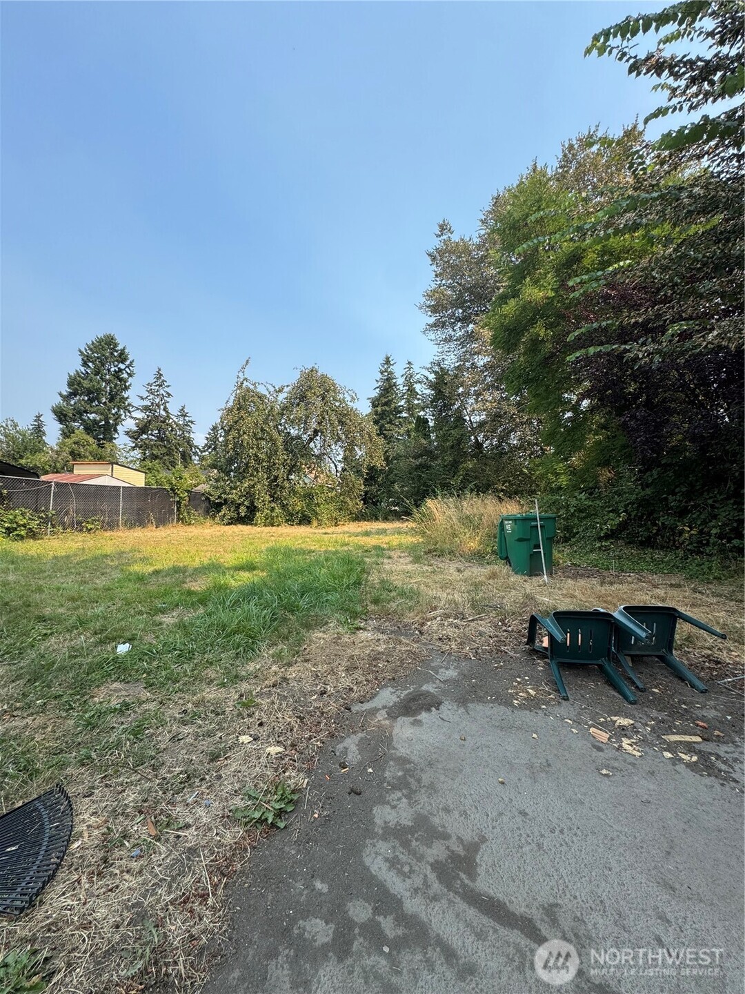 property viewer photo 18