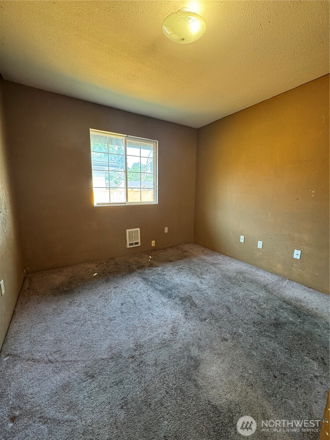 property viewer photo 8