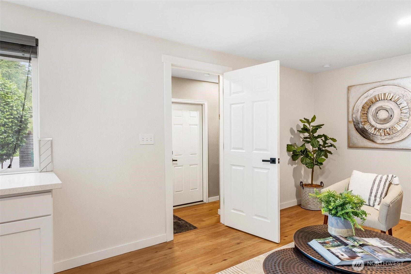 property viewer photo 10
