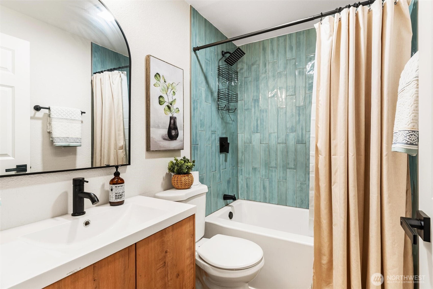 property viewer photo 19