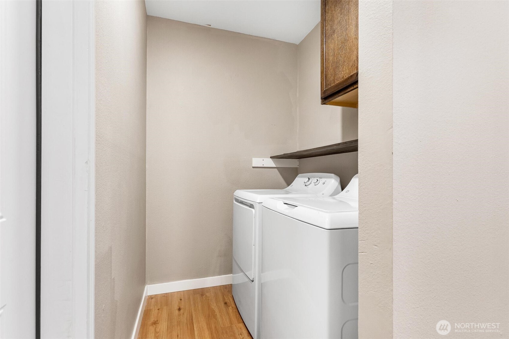 property viewer photo 20