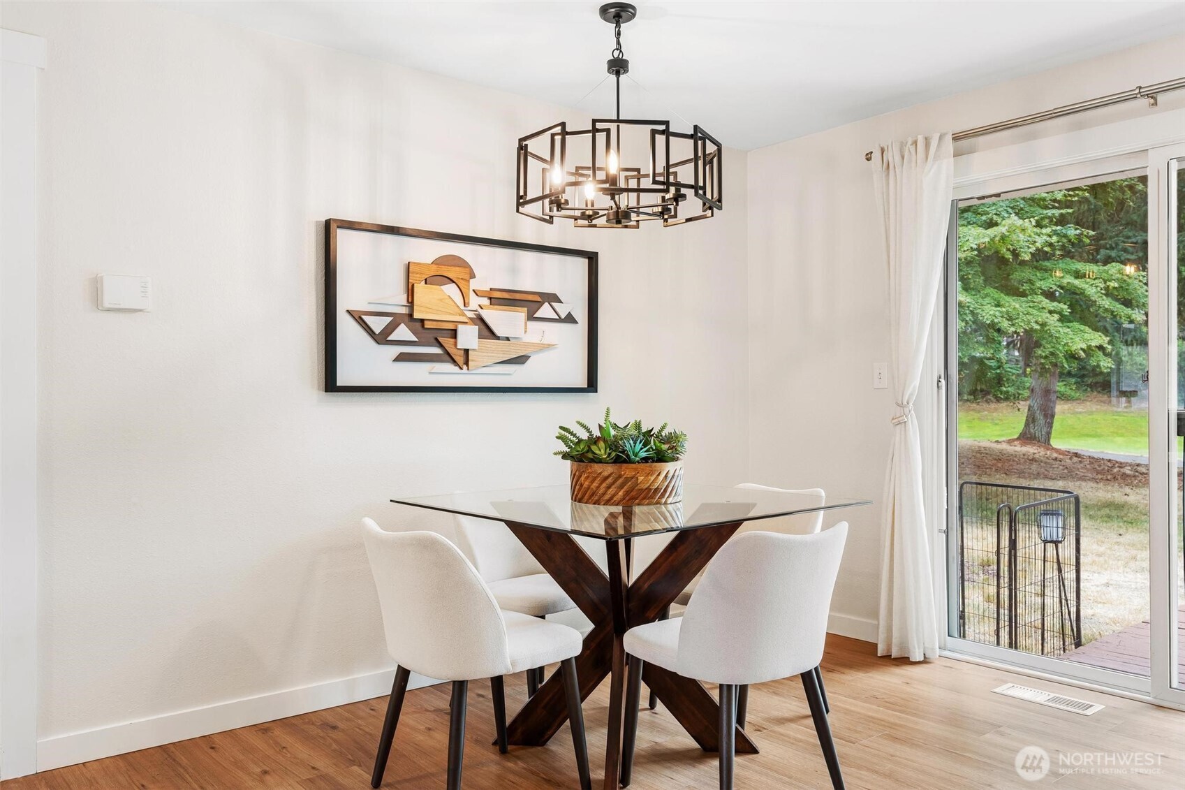 property viewer photo 9
