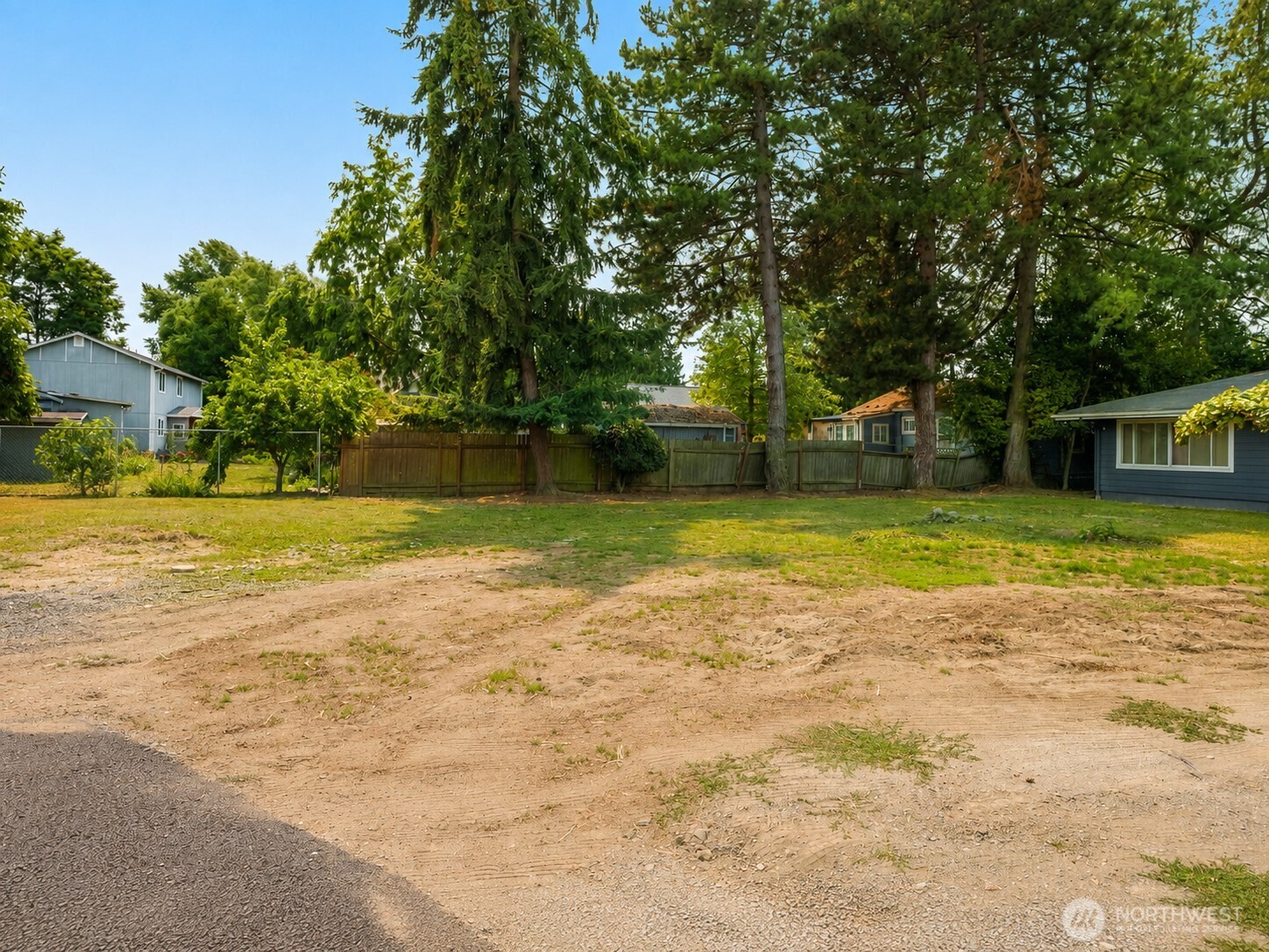 property viewer photo 6