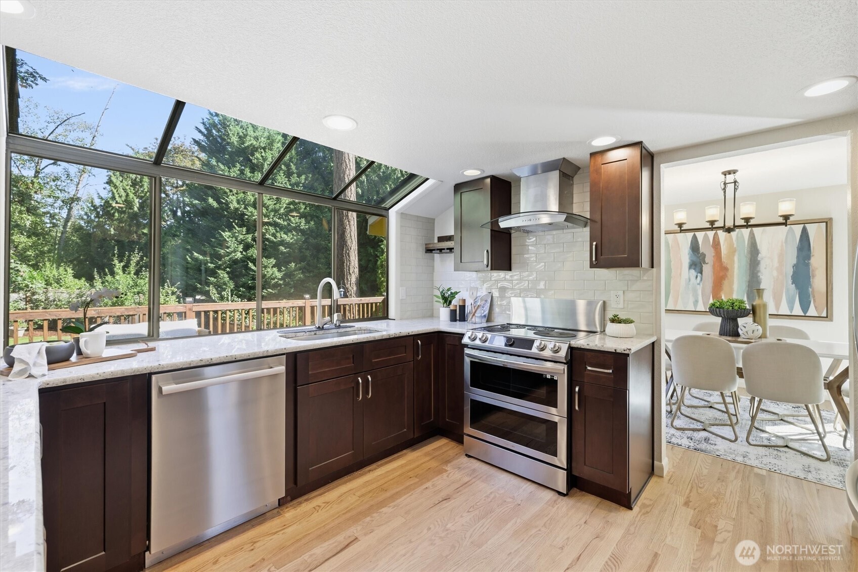 property viewer photo 7