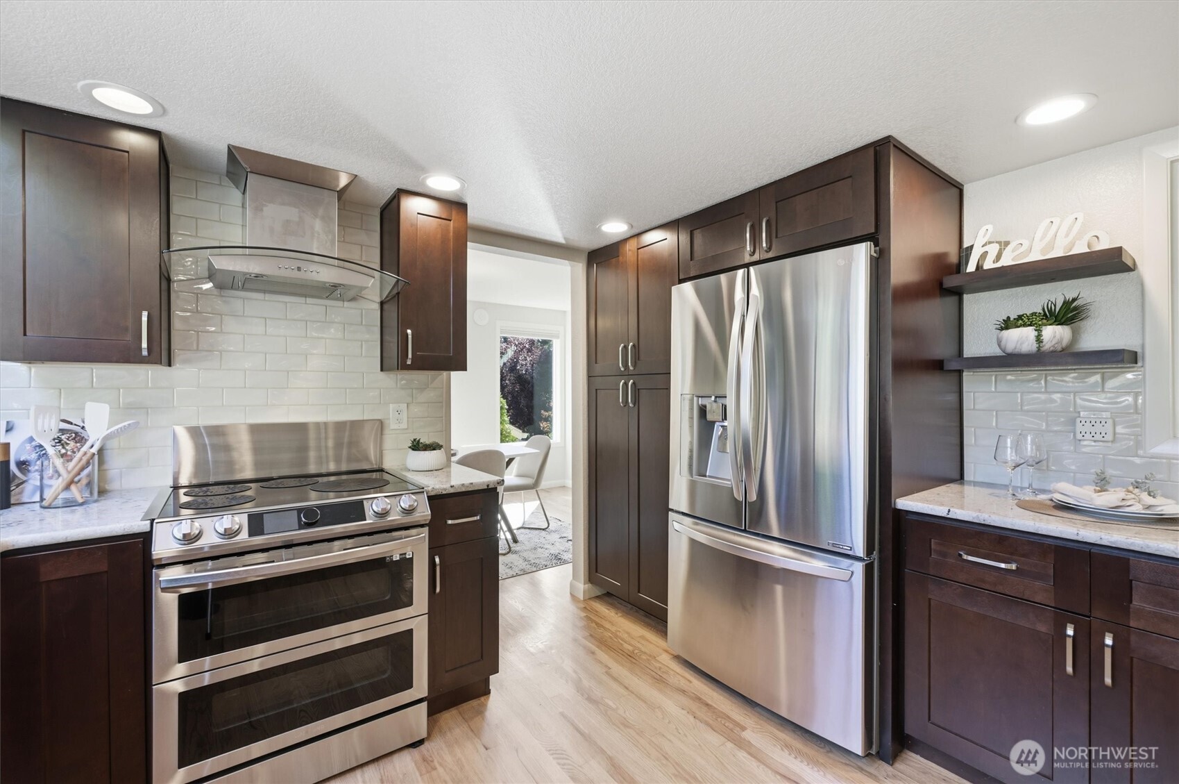 property viewer photo 8