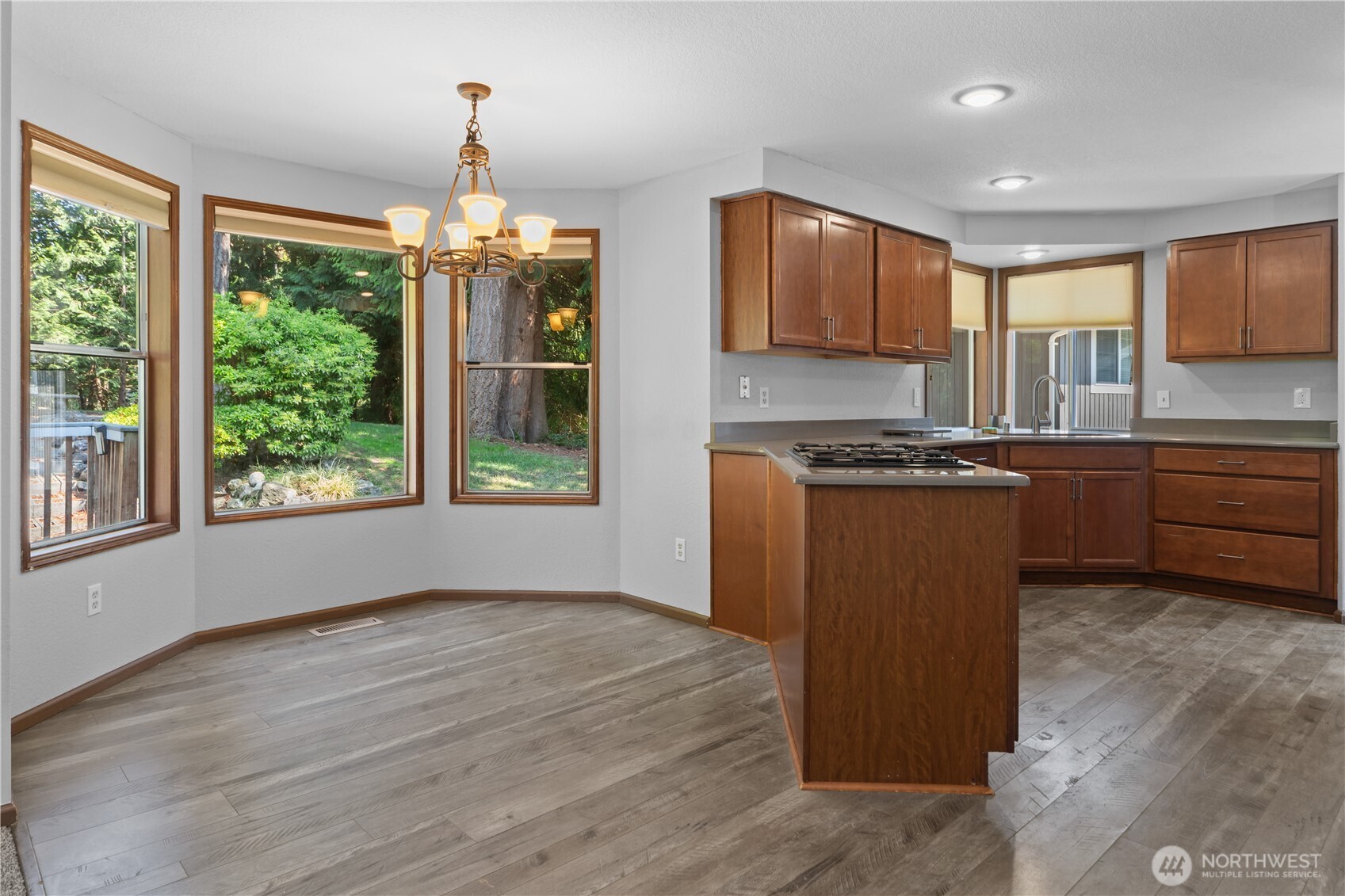 property viewer photo 11