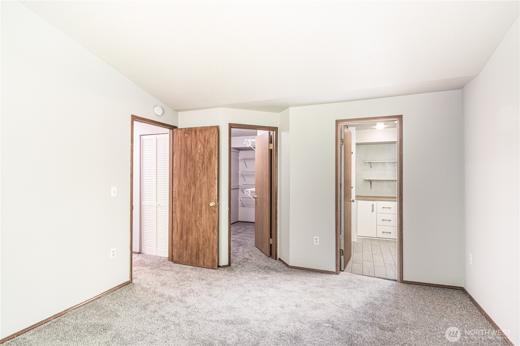 property viewer photo 16