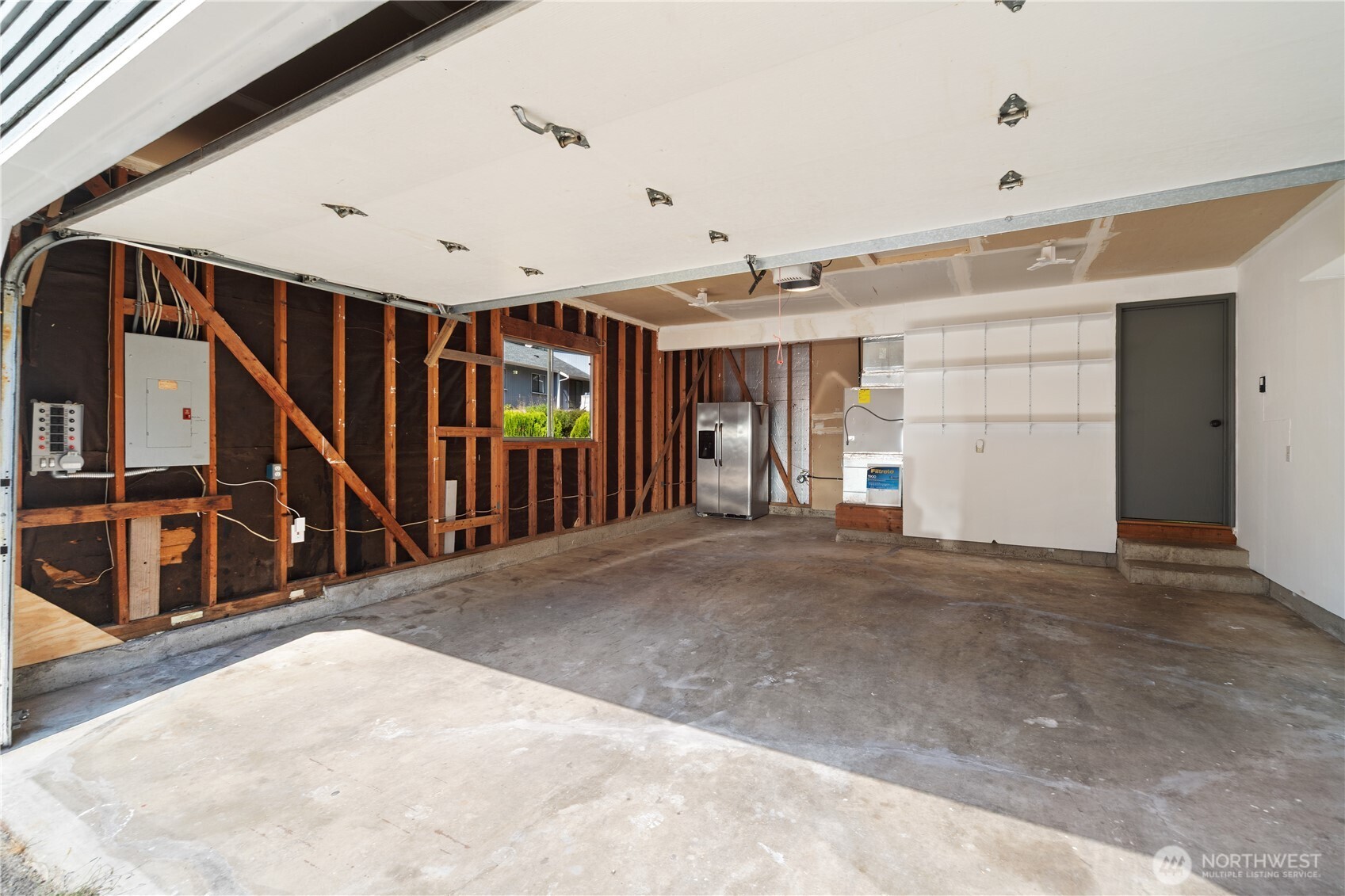 property viewer photo 26