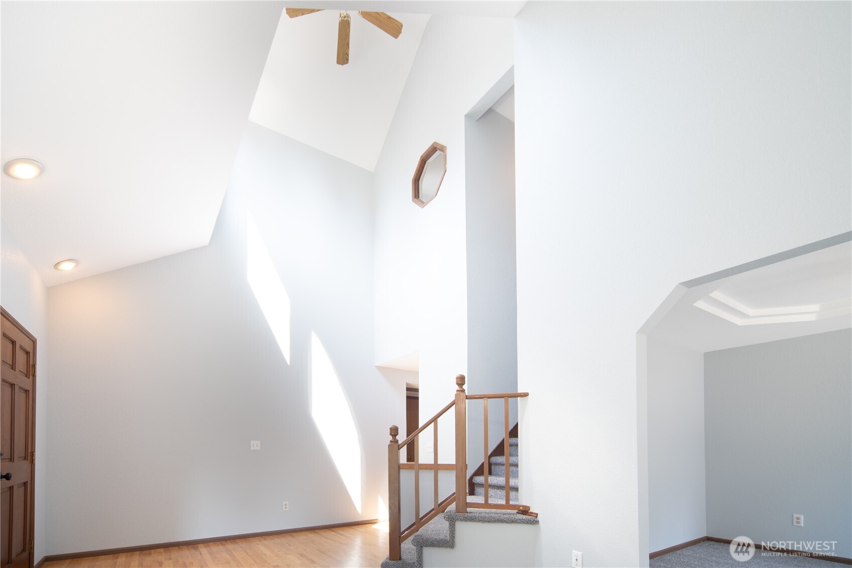 property viewer photo 4