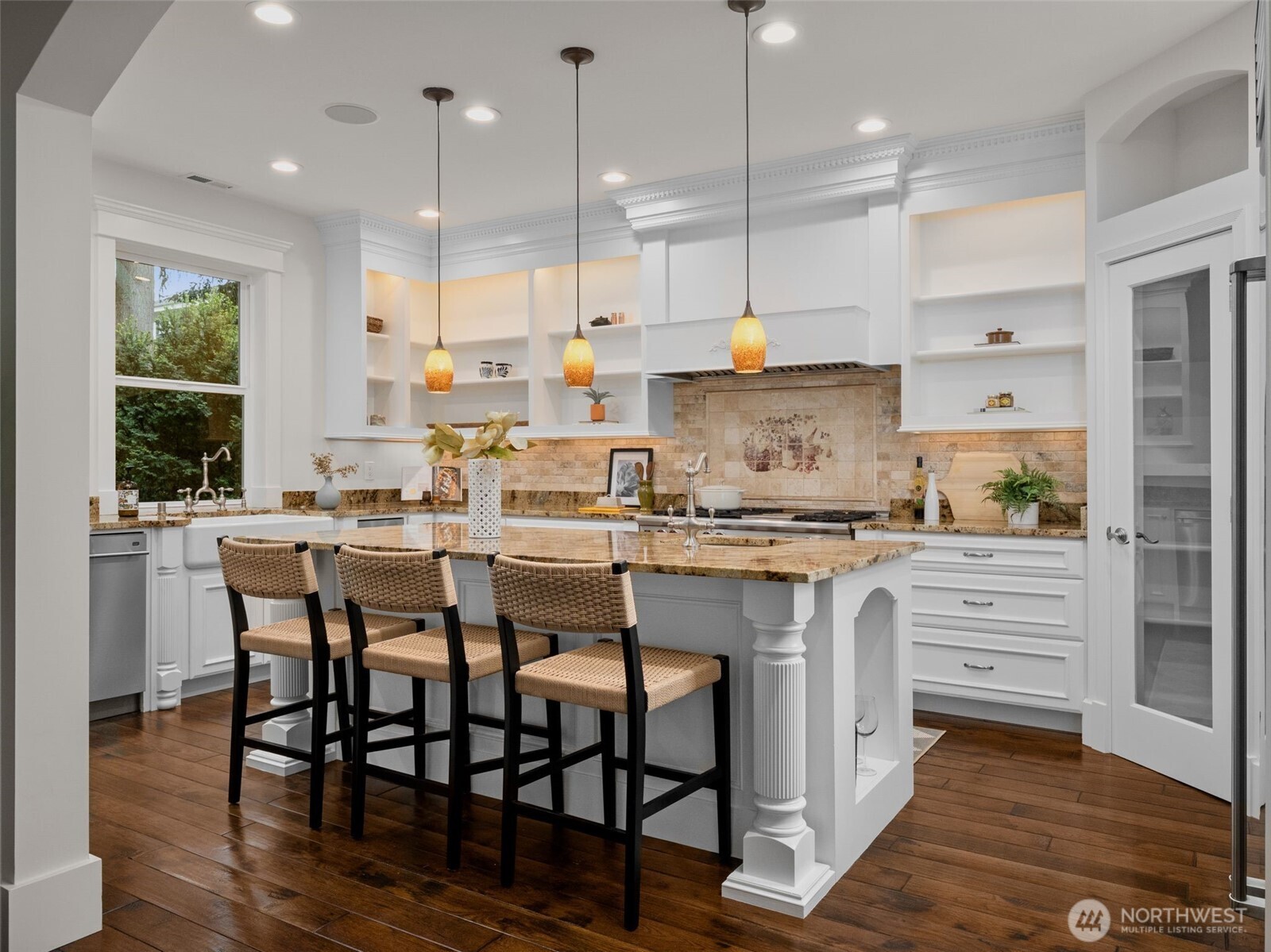 property viewer photo 12