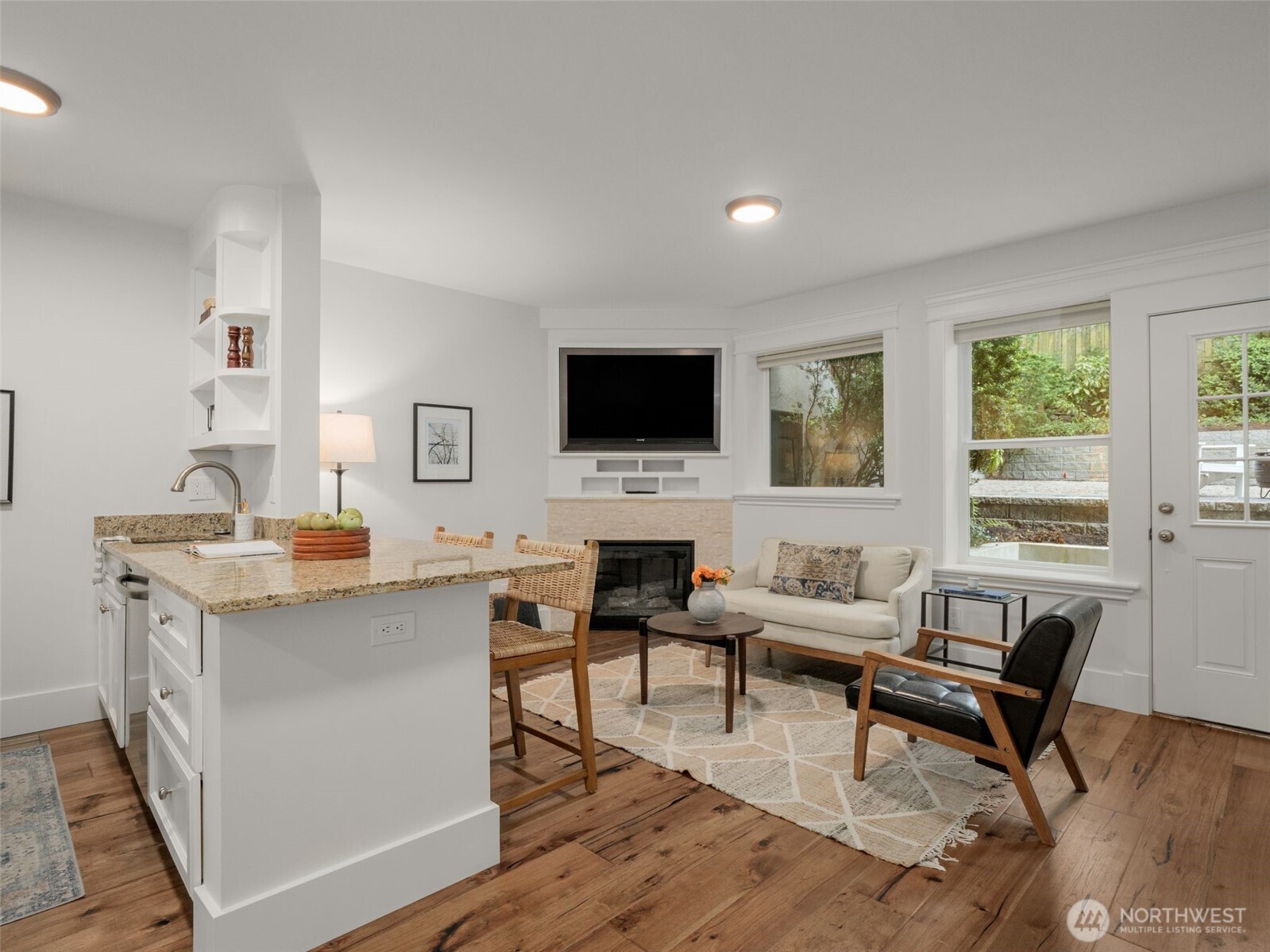 property viewer photo 26