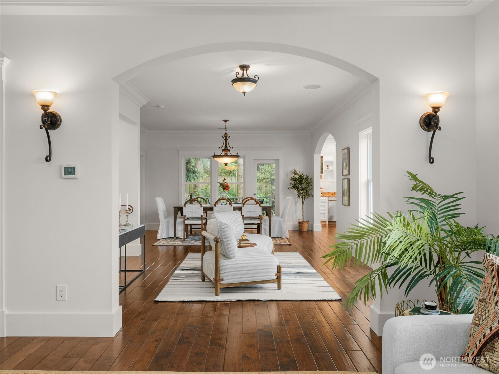 property viewer photo 7