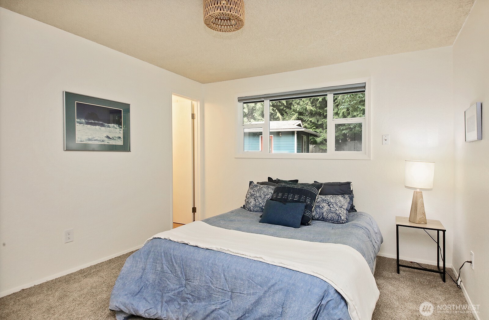 property viewer photo 13