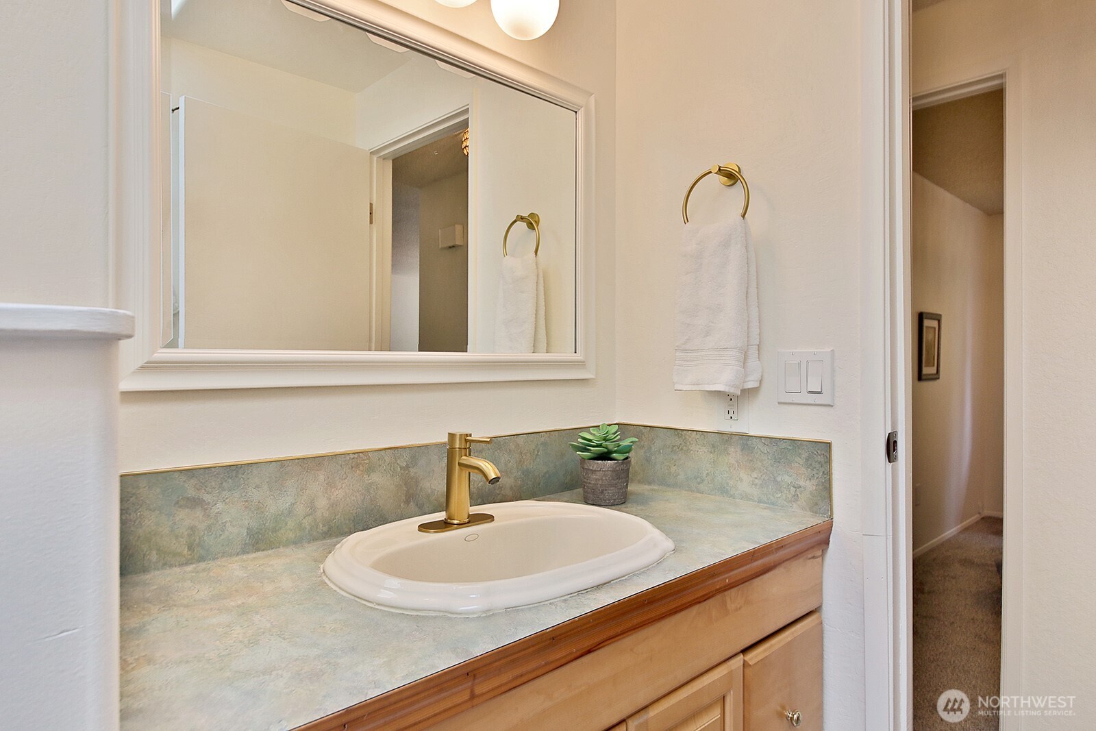 property viewer photo 18