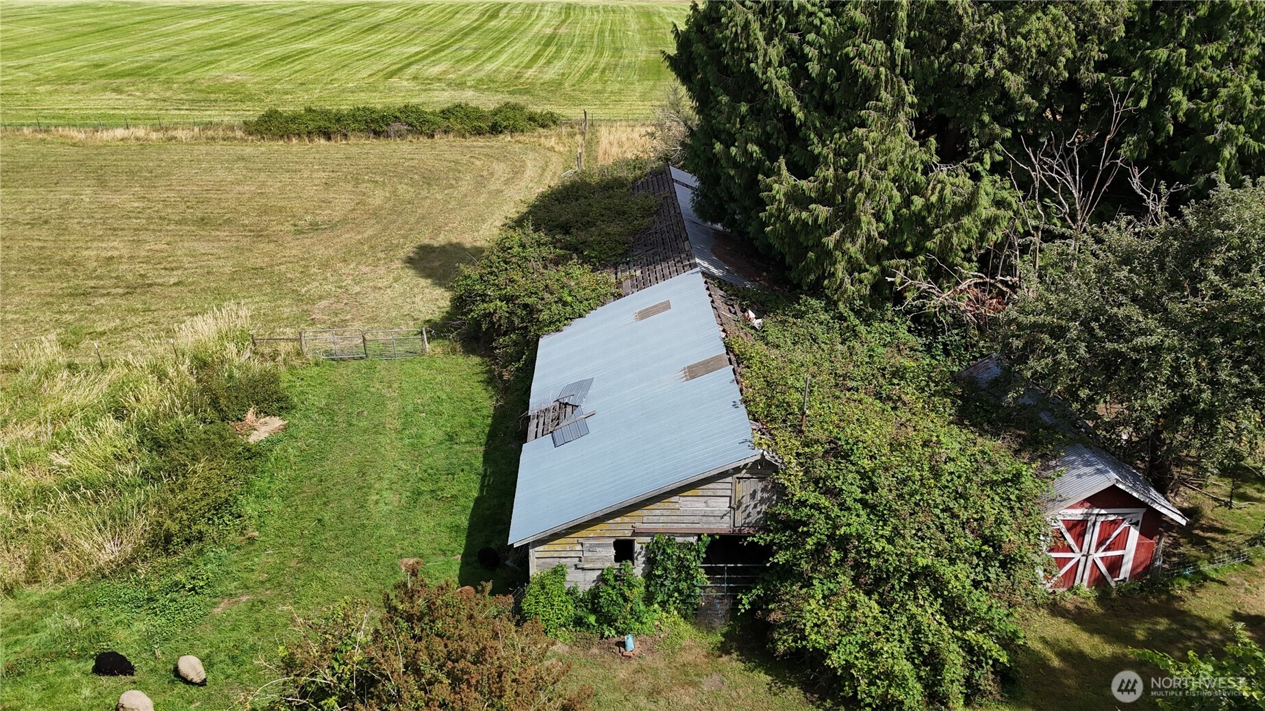 main property photo 19