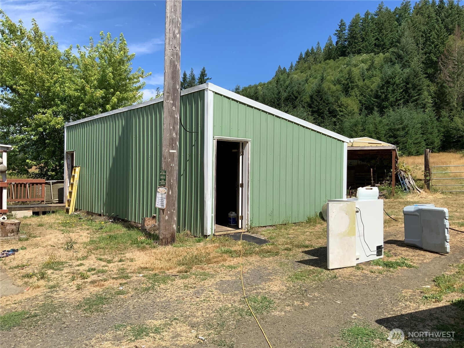 main property photo 4