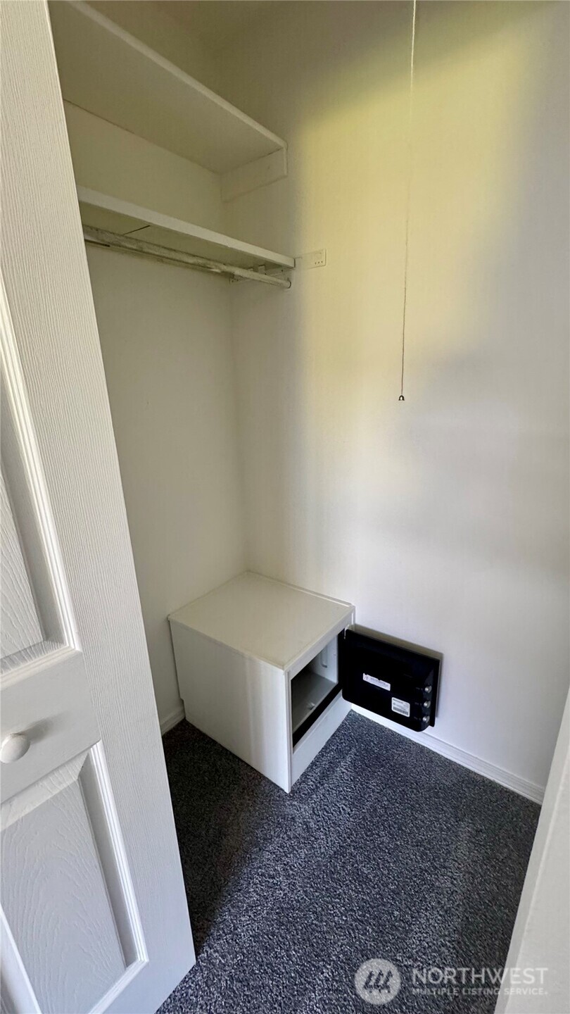 property viewer photo 12