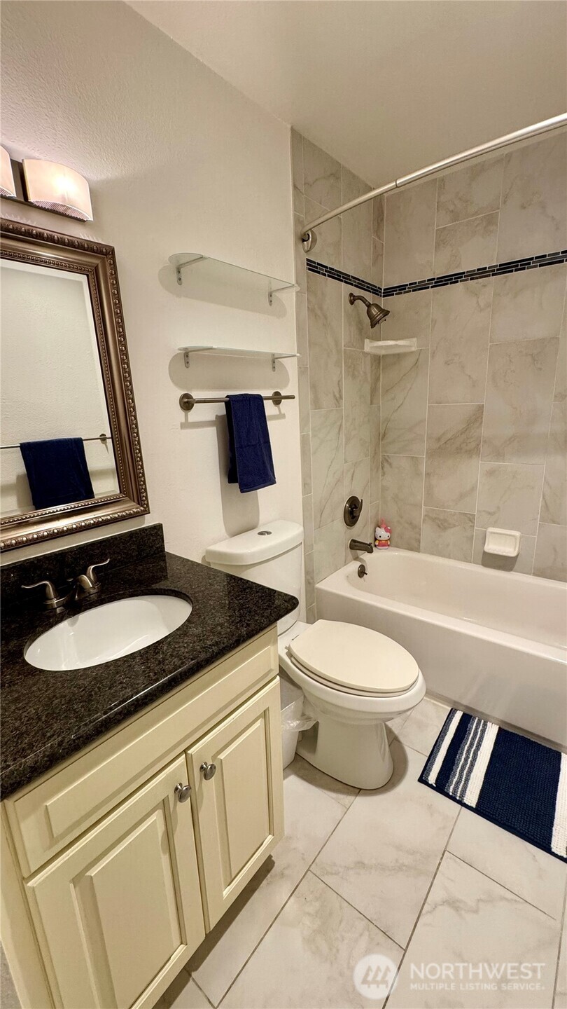 property viewer photo 15