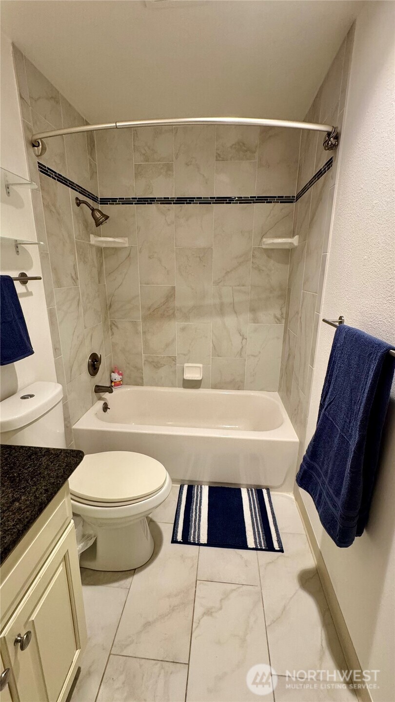property viewer photo 16