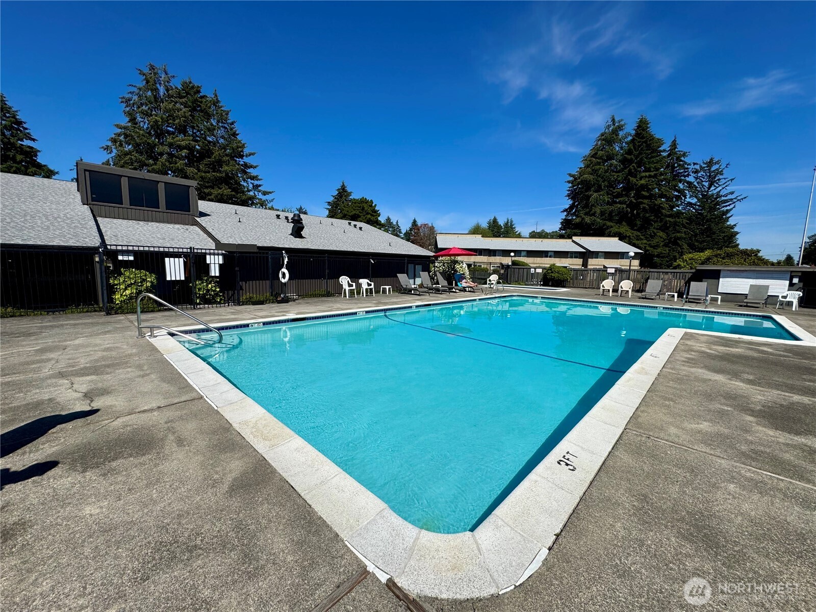 property viewer photo 25