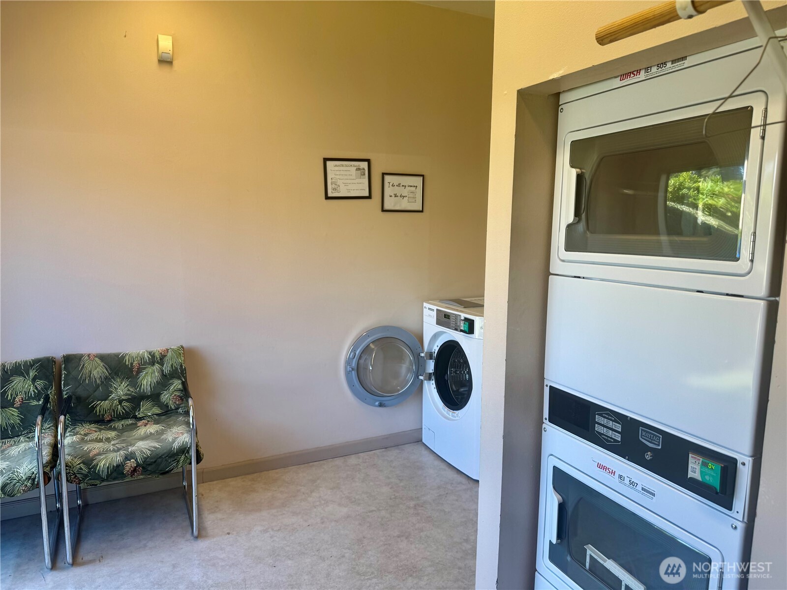 property viewer photo 27