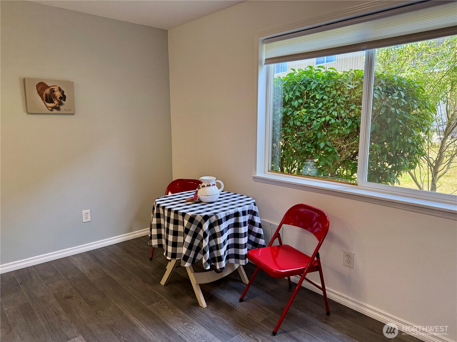 property viewer photo 7
