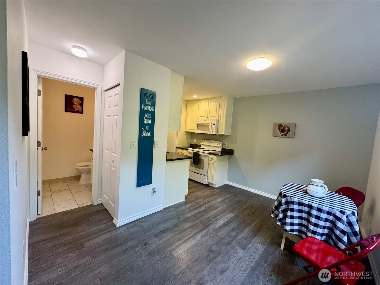 property viewer photo 8