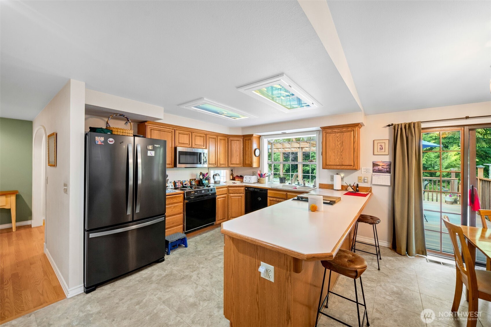 main property photo 10