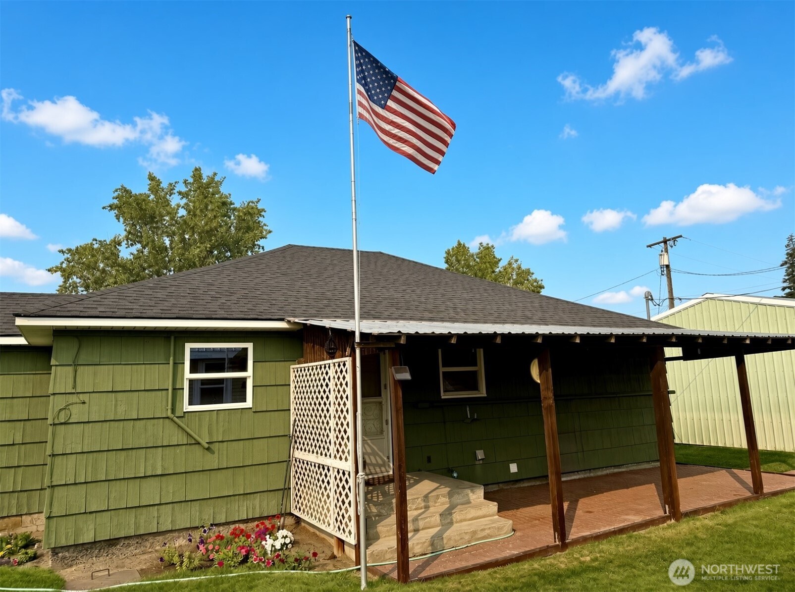 main property photo 31