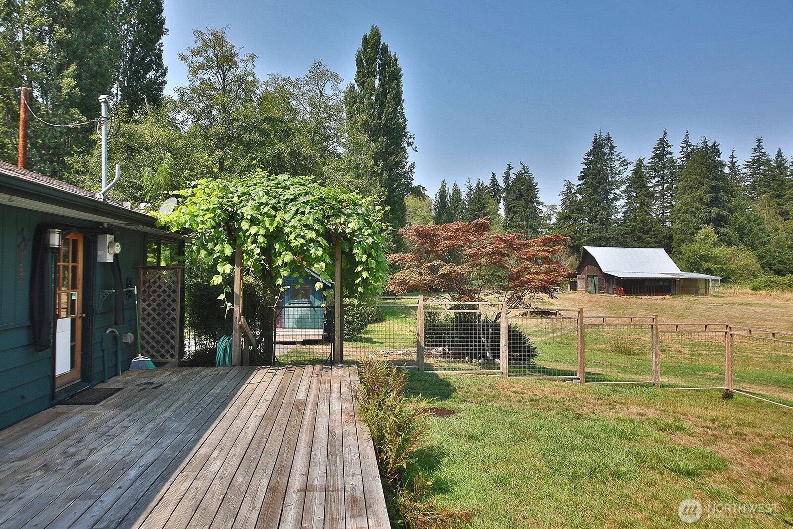 main property photo 30