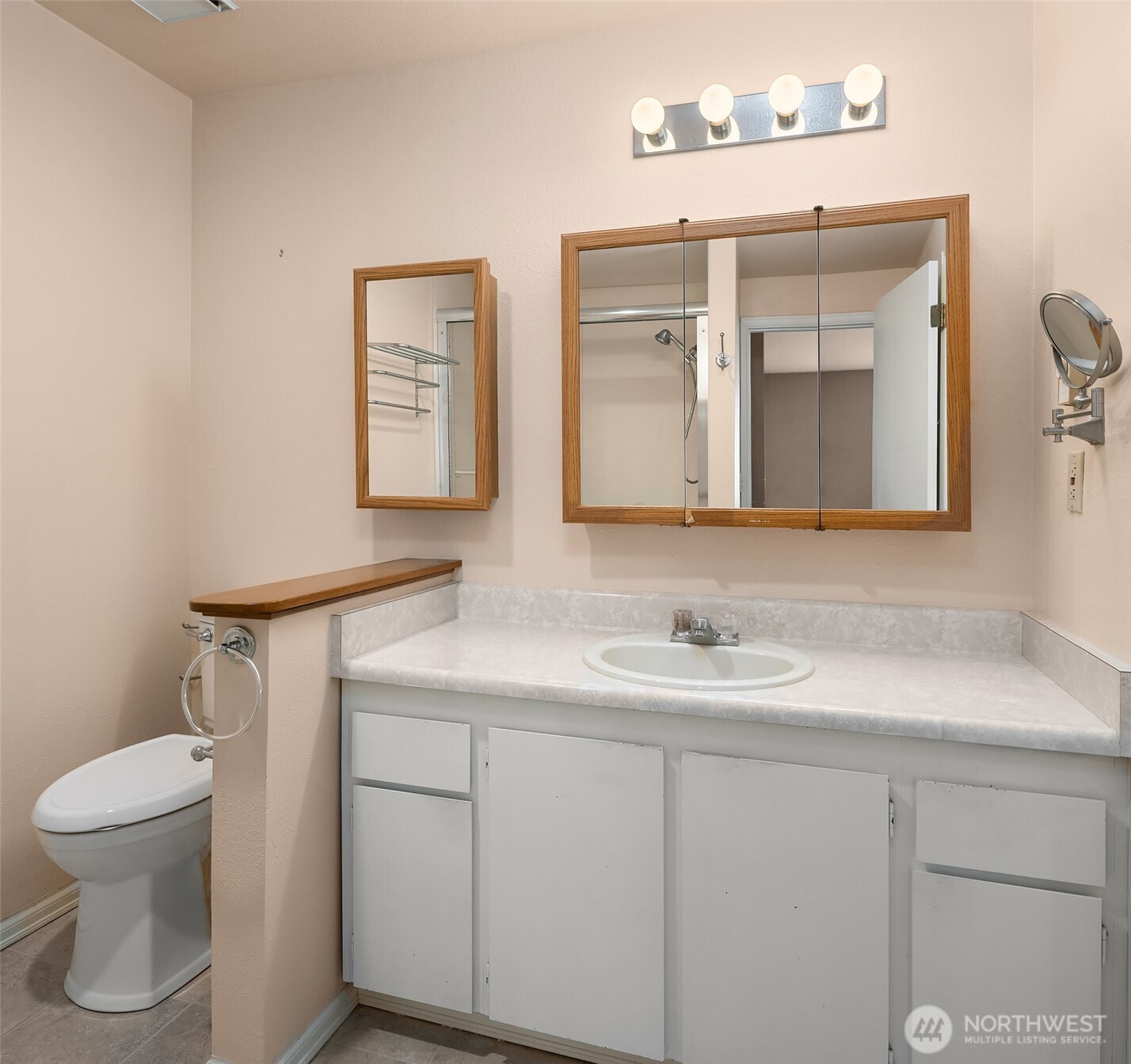 property viewer photo 18