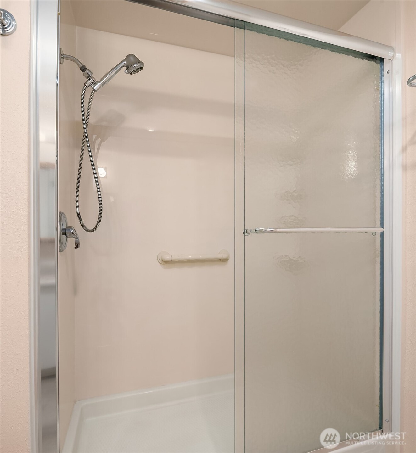 property viewer photo 19