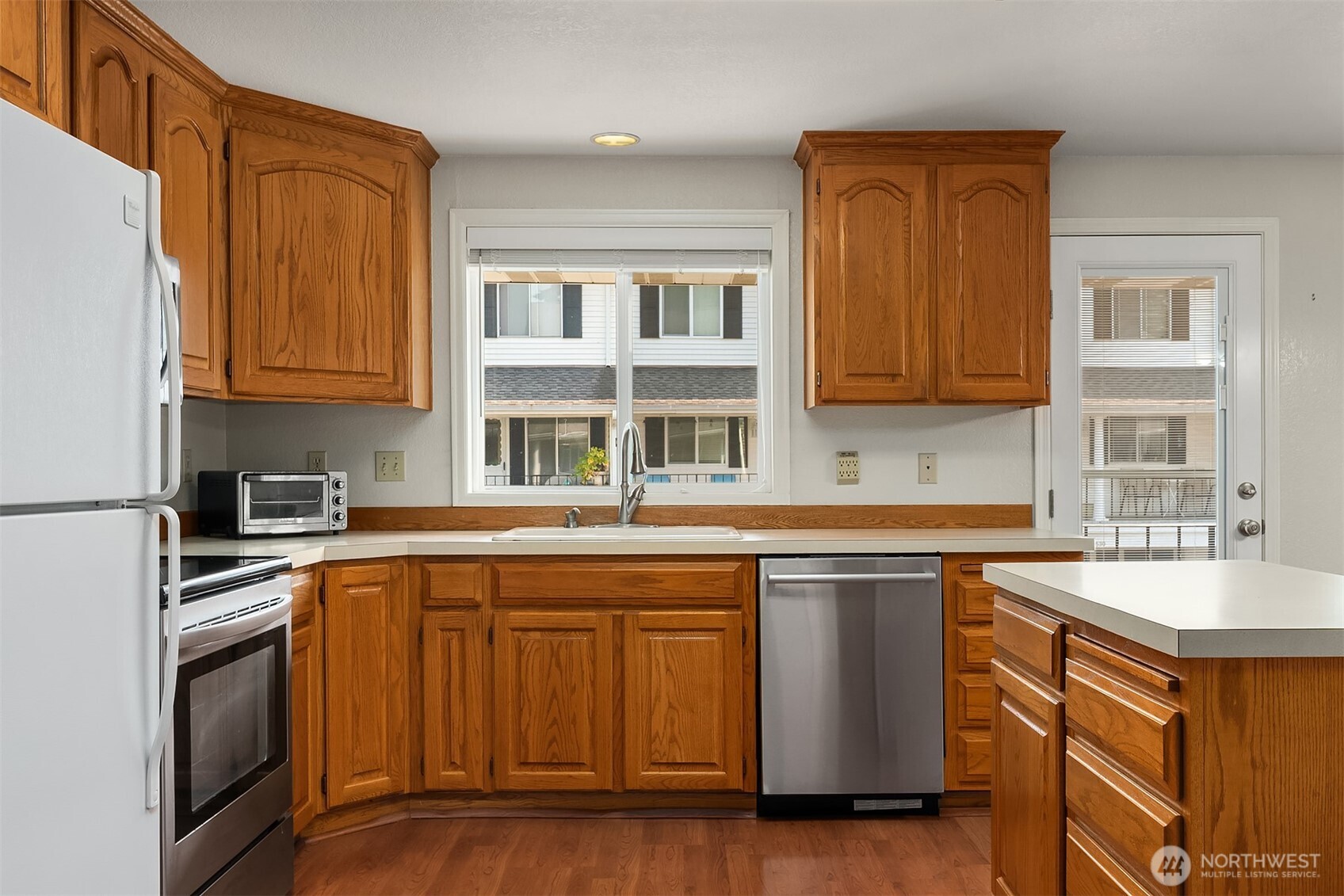 property viewer photo 5