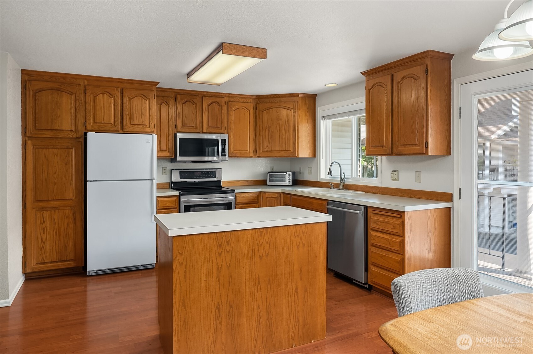 property viewer photo 6