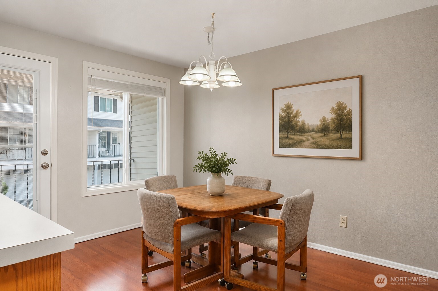 property viewer photo 9