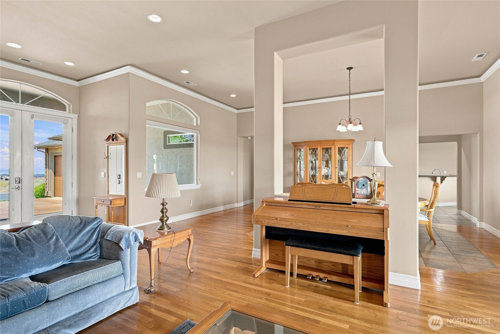 main property photo 3