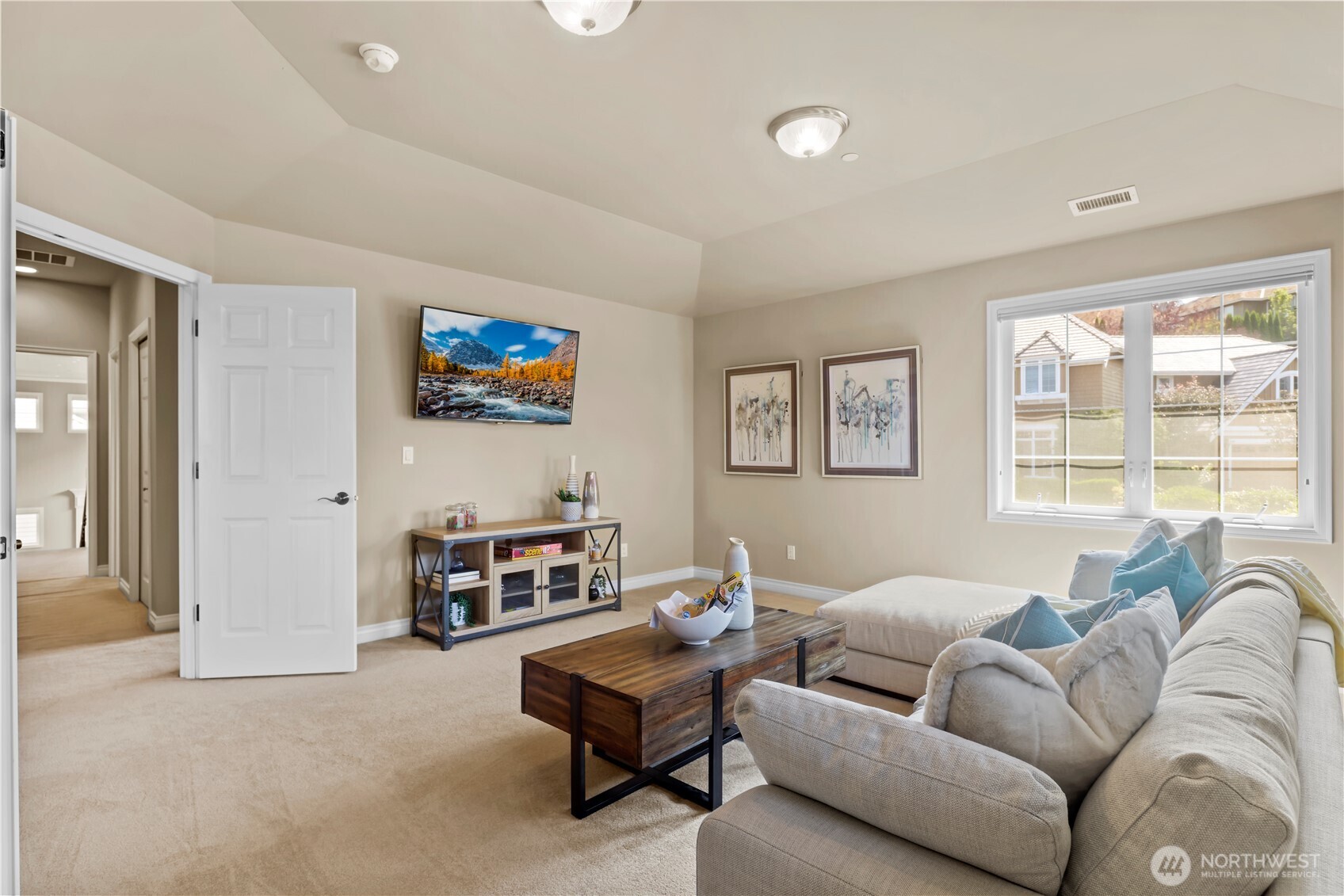 property viewer photo 27