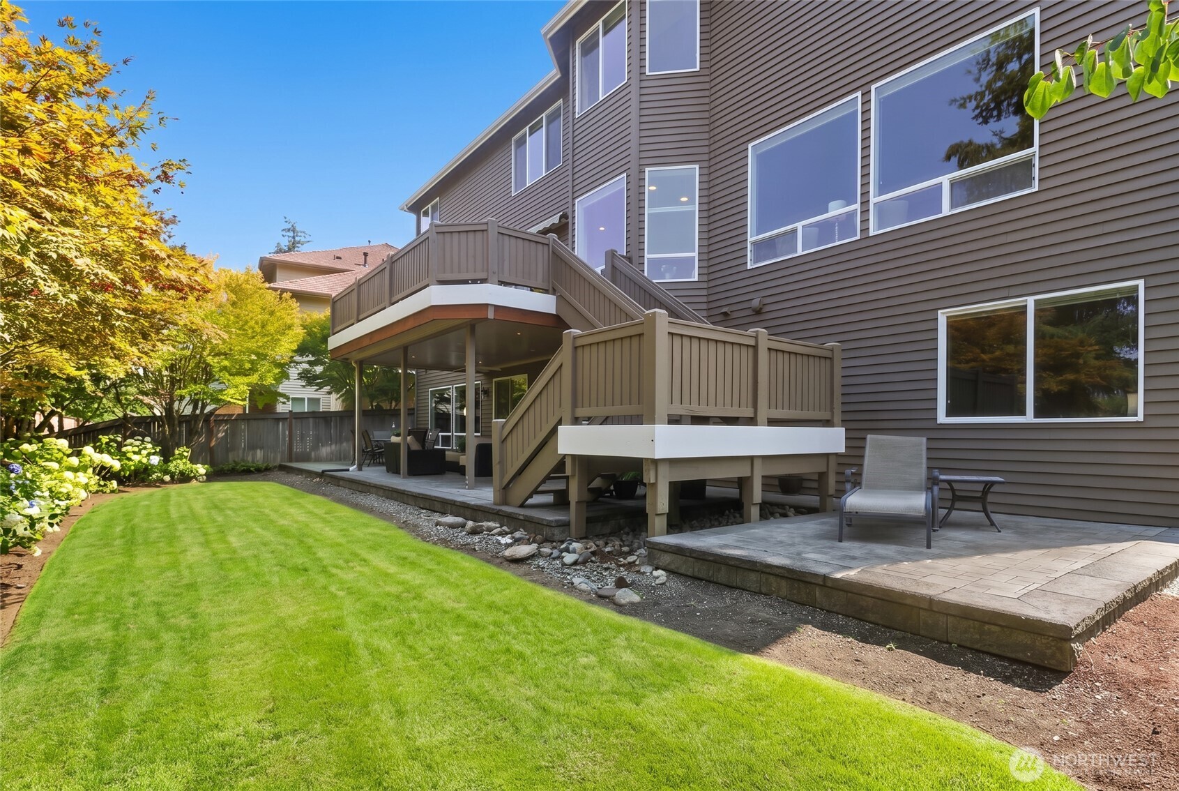 property viewer photo 33