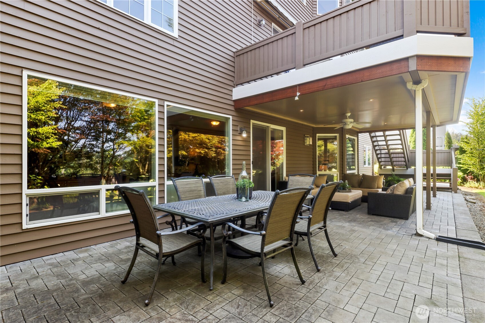 property viewer photo 35