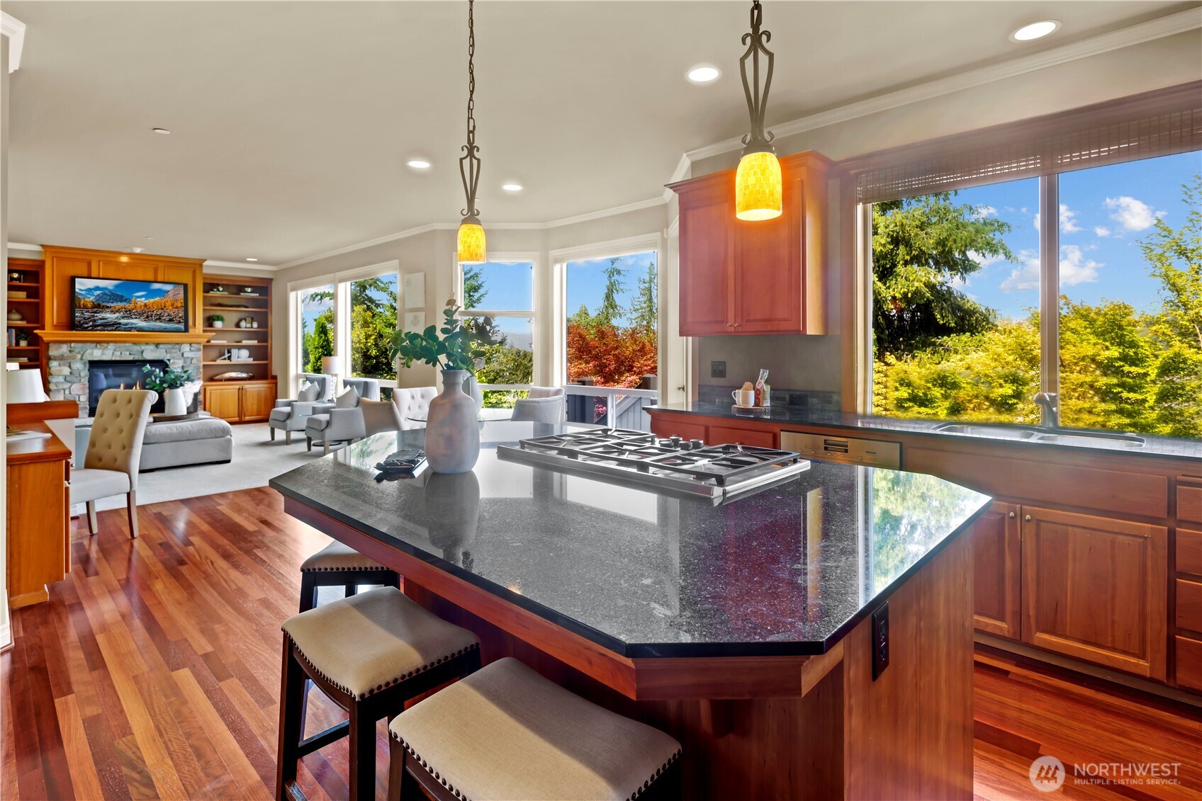 property viewer photo 7