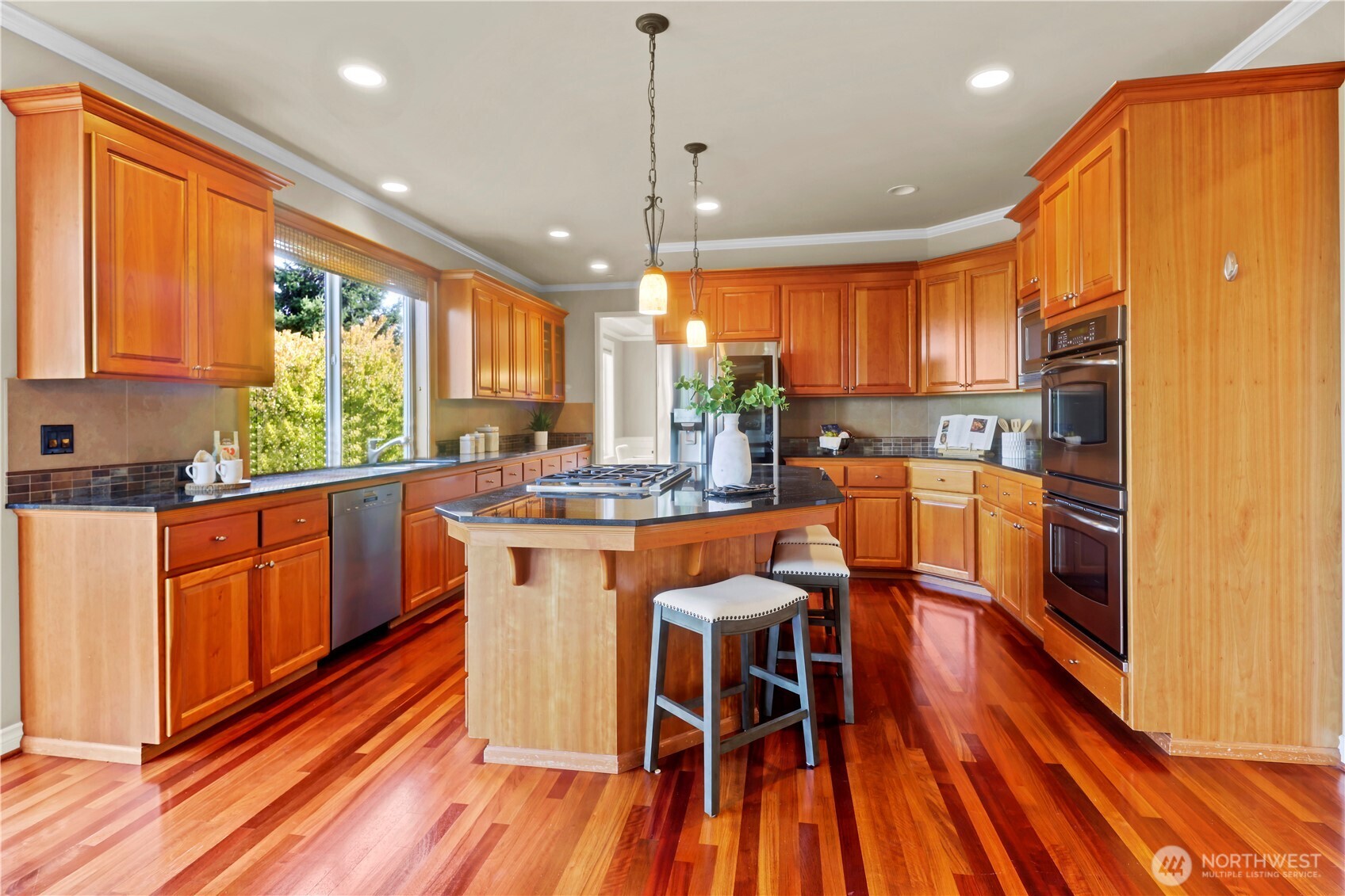property viewer photo 8