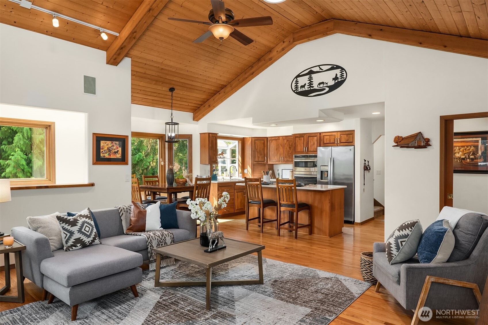 property viewer photo 10