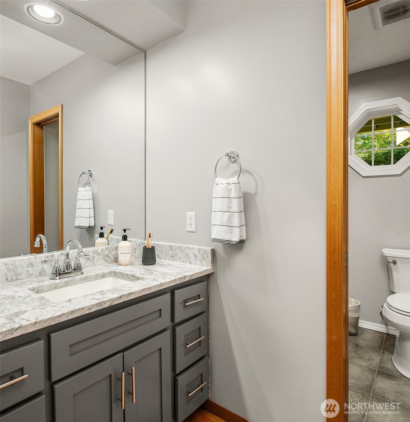 property viewer photo 13